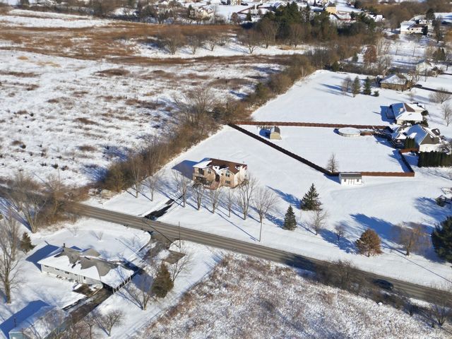 11109 Iowa Street, Crown Point, IN 46307