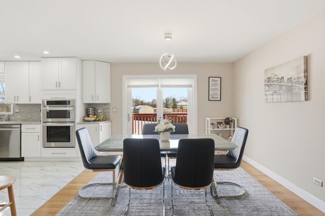 11109 Iowa Street, Crown Point, IN 46307