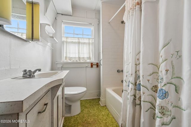 876 East Avenue, Mantoloking, NJ 08738