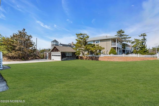 876 East Avenue, Mantoloking, NJ 08738