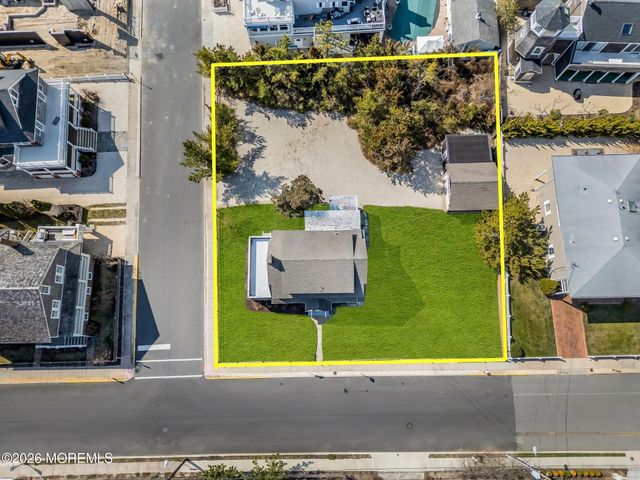 876 East Avenue, Mantoloking, NJ 08738
