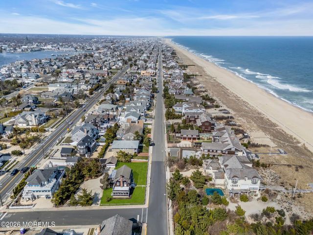 876 East Avenue, Mantoloking, NJ 08738