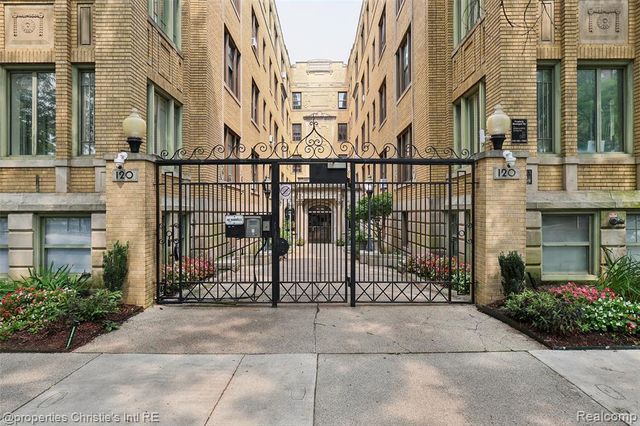 120 Seward Street 111, Detroit, MI 48202