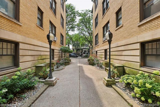 120 Seward Street 111, Detroit, MI 48202