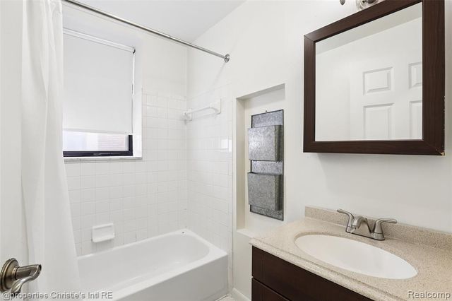 120 Seward Street 111, Detroit, MI 48202