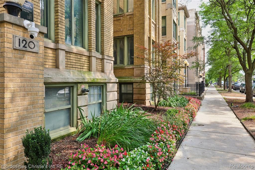 120 Seward Street 111, Detroit, MI 48202