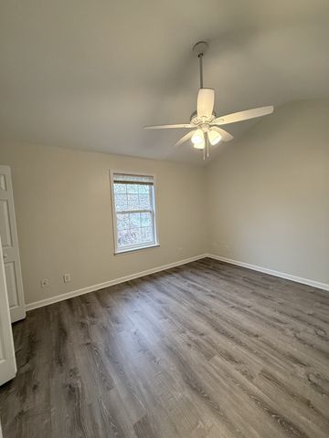 609 Cashmere Dr, Thompsons Station, TN 37179