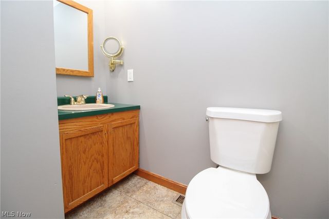 804 Texas Avenue, Mcdonald, OH 44437