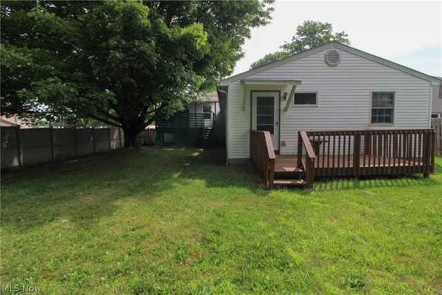 804 Texas Avenue, Mcdonald, OH 44437