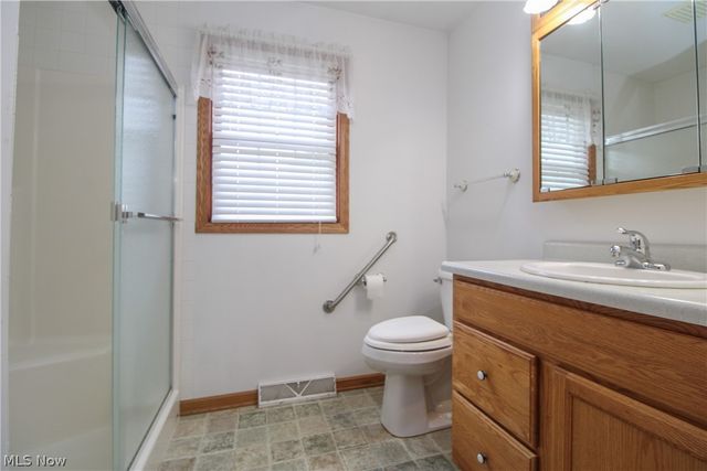 804 Texas Avenue, Mcdonald, OH 44437
