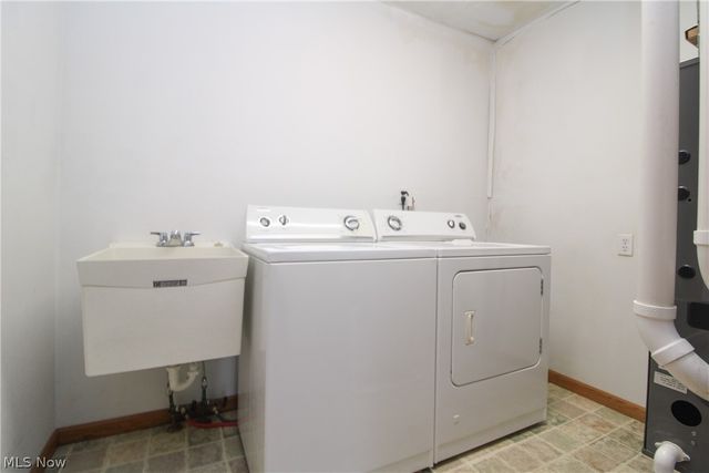 804 Texas Avenue, Mcdonald, OH 44437