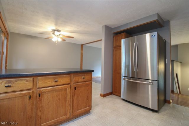 804 Texas Avenue, Mcdonald, OH 44437