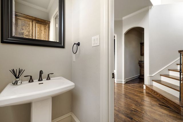 5554 Martel Avenue, Dallas, TX 75206