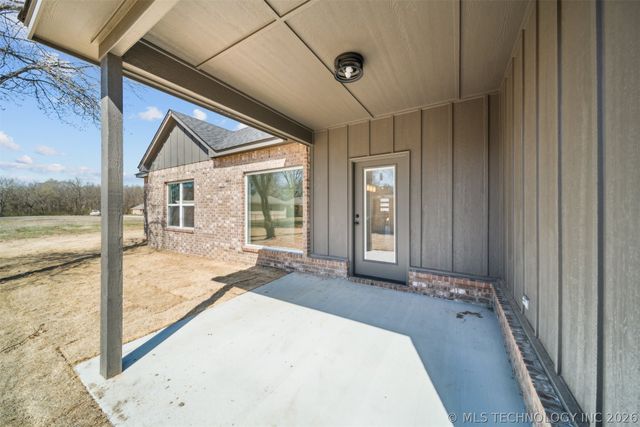 404 W 7th Street, Dewey, OK 74029