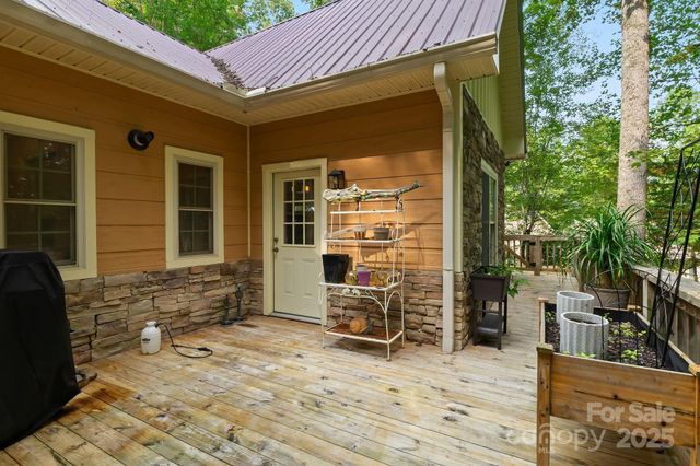 165 Eagles Ridge Road, Sylva, NC 28779
