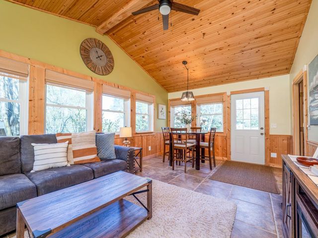 9803 Hall Avenue NE, Monticello, MN 55362