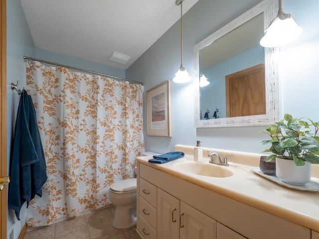 9803 Hall Avenue NE, Monticello, MN 55362