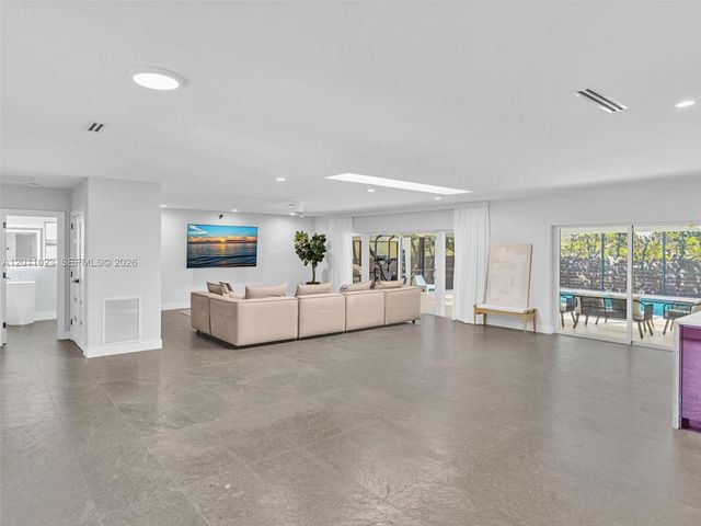 840 S Southlake Drive 0, Hollywood, FL 33019