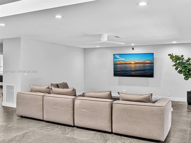840 S Southlake Drive 0, Hollywood, FL 33019