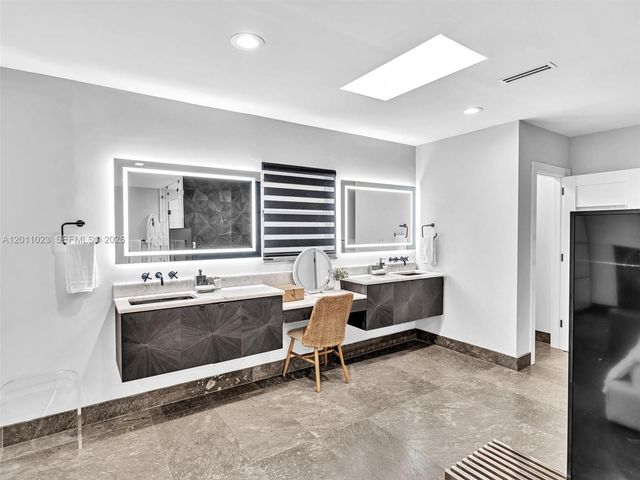 840 S Southlake Drive 0, Hollywood, FL 33019