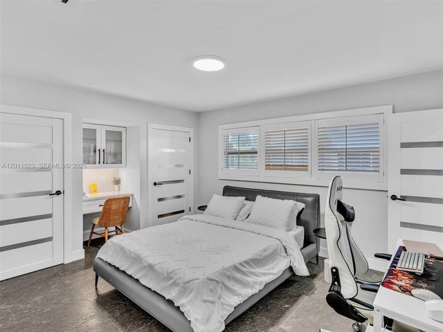 840 S Southlake Drive 0, Hollywood, FL 33019