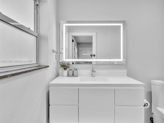 840 S Southlake Drive 0, Hollywood, FL 33019