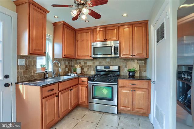 1806 LETCHWORTH DR, Camp Hill, PA 17011