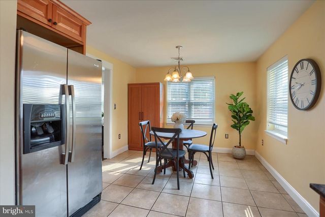 1806 LETCHWORTH DR, Camp Hill, PA 17011