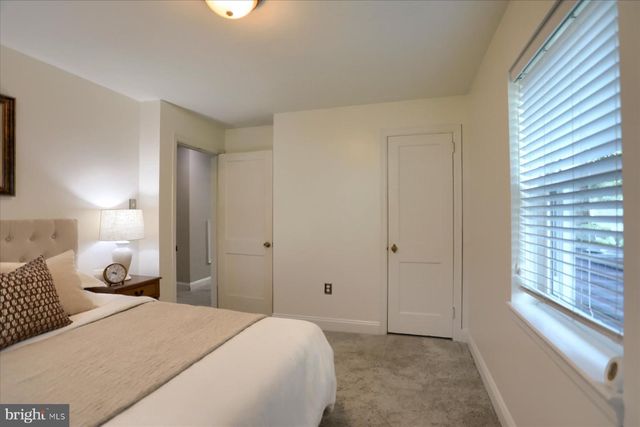 1806 LETCHWORTH DR, Camp Hill, PA 17011