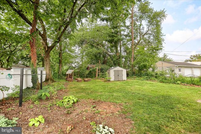 1806 LETCHWORTH DR, Camp Hill, PA 17011