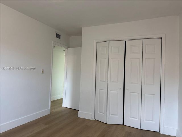 1021 NW 5th St 6, Miami, FL 33128