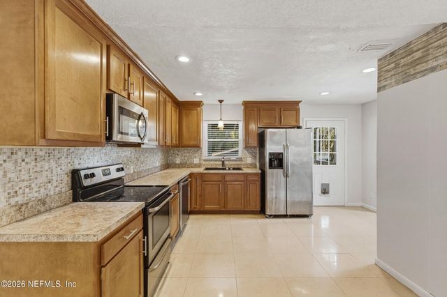 3873 SHADY Lane, Jacksonville, FL 32277