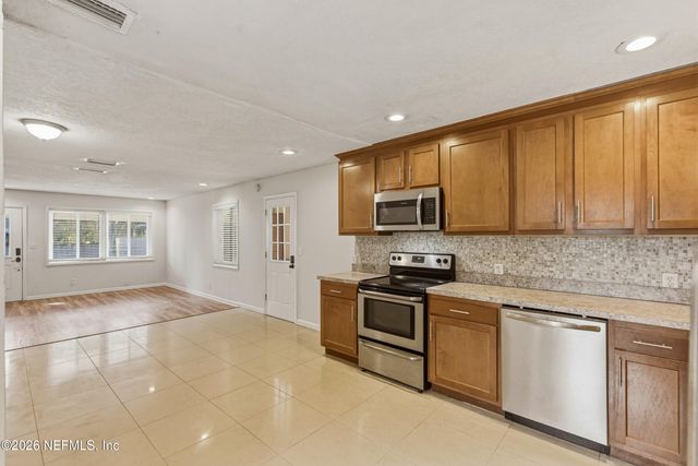 3873 SHADY Lane, Jacksonville, FL 32277