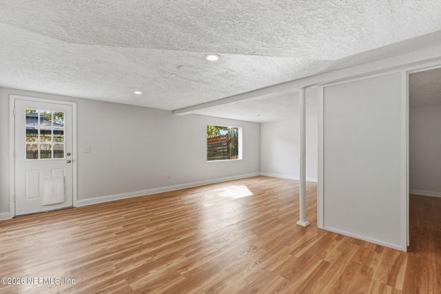 3873 SHADY Lane, Jacksonville, FL 32277