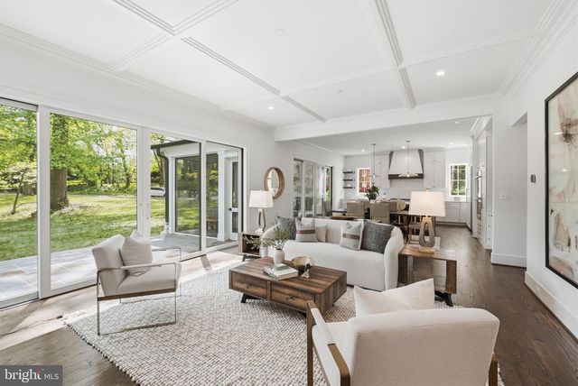 7604 CHARLESTON DR, Bethesda, MD 20817
