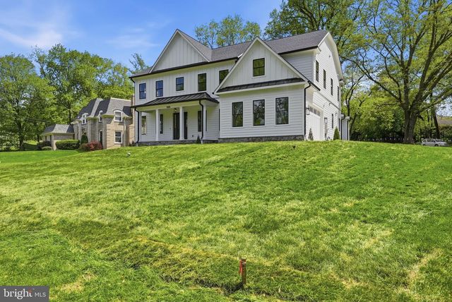 7604 CHARLESTON DR, Bethesda, MD 20817