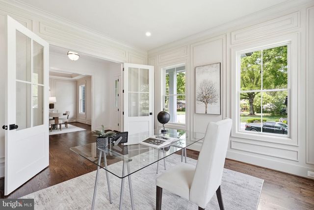 7604 CHARLESTON DR, Bethesda, MD 20817