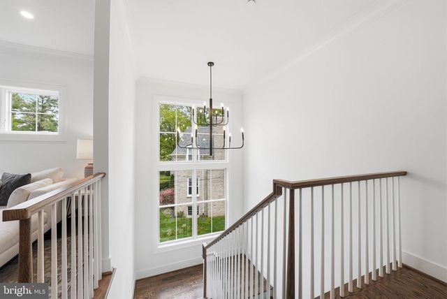 7604 CHARLESTON DR, Bethesda, MD 20817