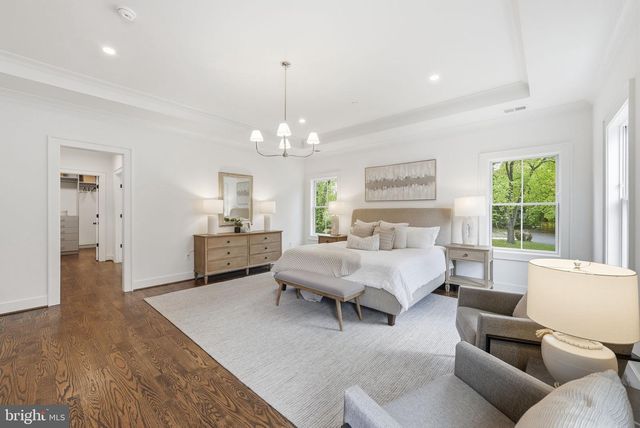 7604 CHARLESTON DR, Bethesda, MD 20817
