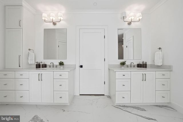 7604 CHARLESTON DR, Bethesda, MD 20817