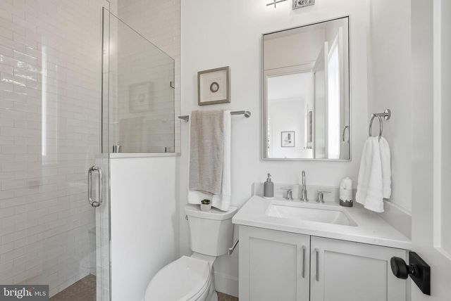 7604 CHARLESTON DR, Bethesda, MD 20817