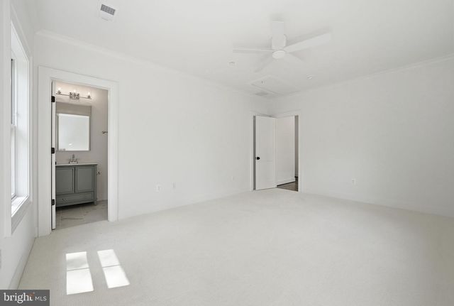 7604 CHARLESTON DR, Bethesda, MD 20817