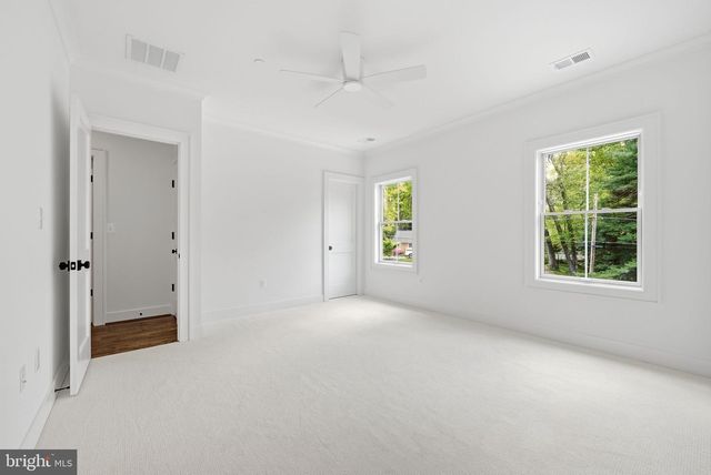 7604 CHARLESTON DR, Bethesda, MD 20817