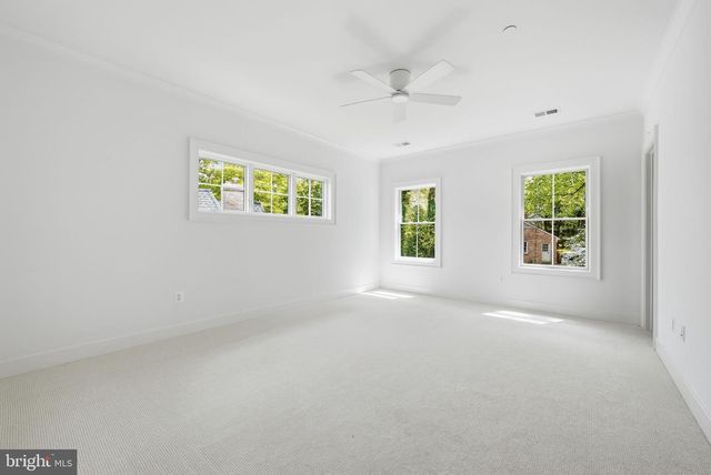7604 CHARLESTON DR, Bethesda, MD 20817