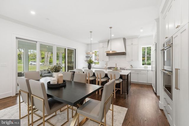 7604 CHARLESTON DR, Bethesda, MD 20817
