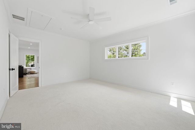 7604 CHARLESTON DR, Bethesda, MD 20817