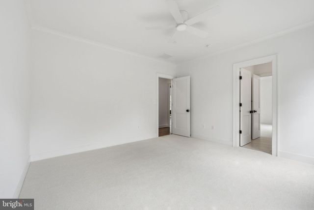 7604 CHARLESTON DR, Bethesda, MD 20817