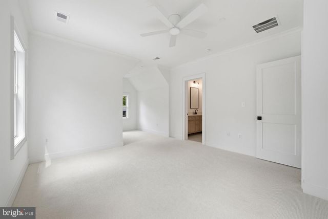 7604 CHARLESTON DR, Bethesda, MD 20817