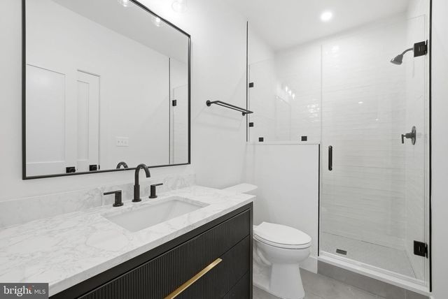 7604 CHARLESTON DR, Bethesda, MD 20817