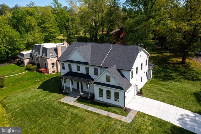 7604 CHARLESTON DR, Bethesda, MD 20817